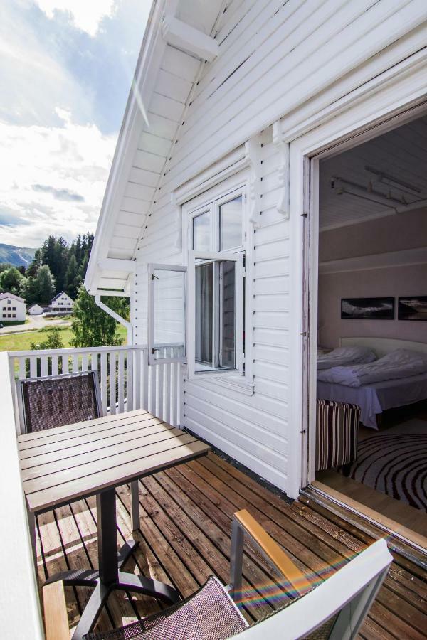 Kringsja Hotel Balestrand Exterior photo